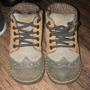 Toddler wingtip high top boots